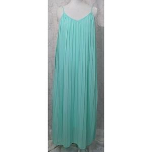 Long Green Pleated Maxi Dress
